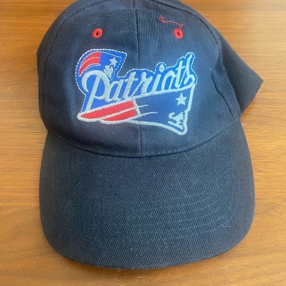 New England Patriots NFL Football Hat - Picture 3 of 3